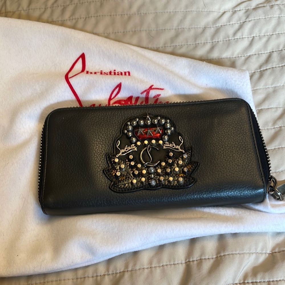 Cl red bottoms continental wallet with studs men women black christian louboutin